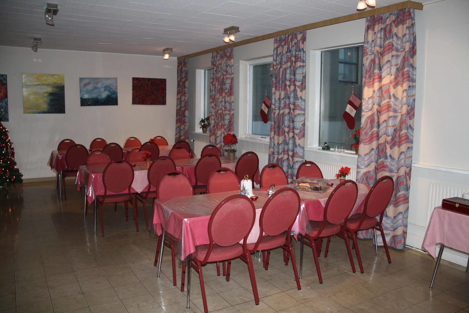 Reykjanes Hostel Экстерьер фото