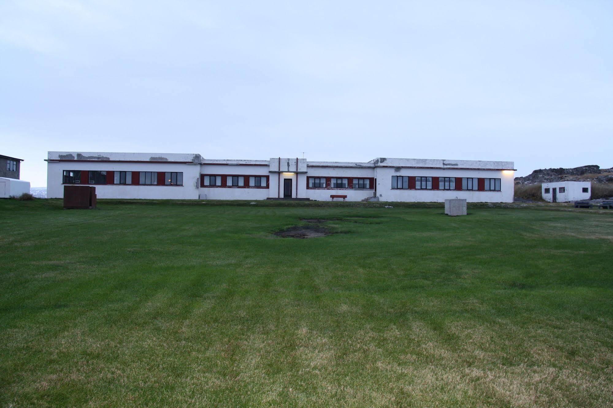 Reykjanes Hostel Экстерьер фото
